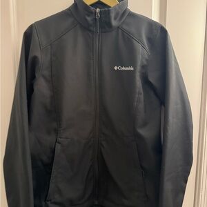 Columbia Soft Shell Jacket — Size S — Never Worn